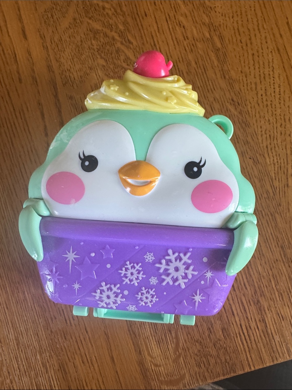Polly pocket Penguin Carry Case Toy